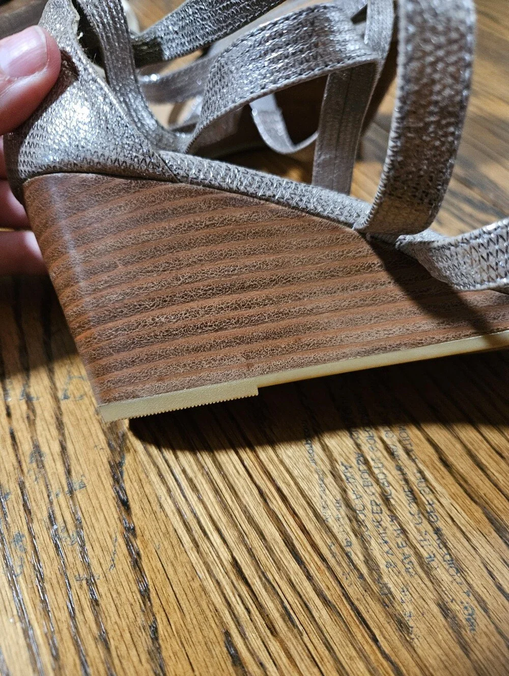 Sofft Metallic Silver Strappy Wedge Sandals Comfort Heel 9.5M